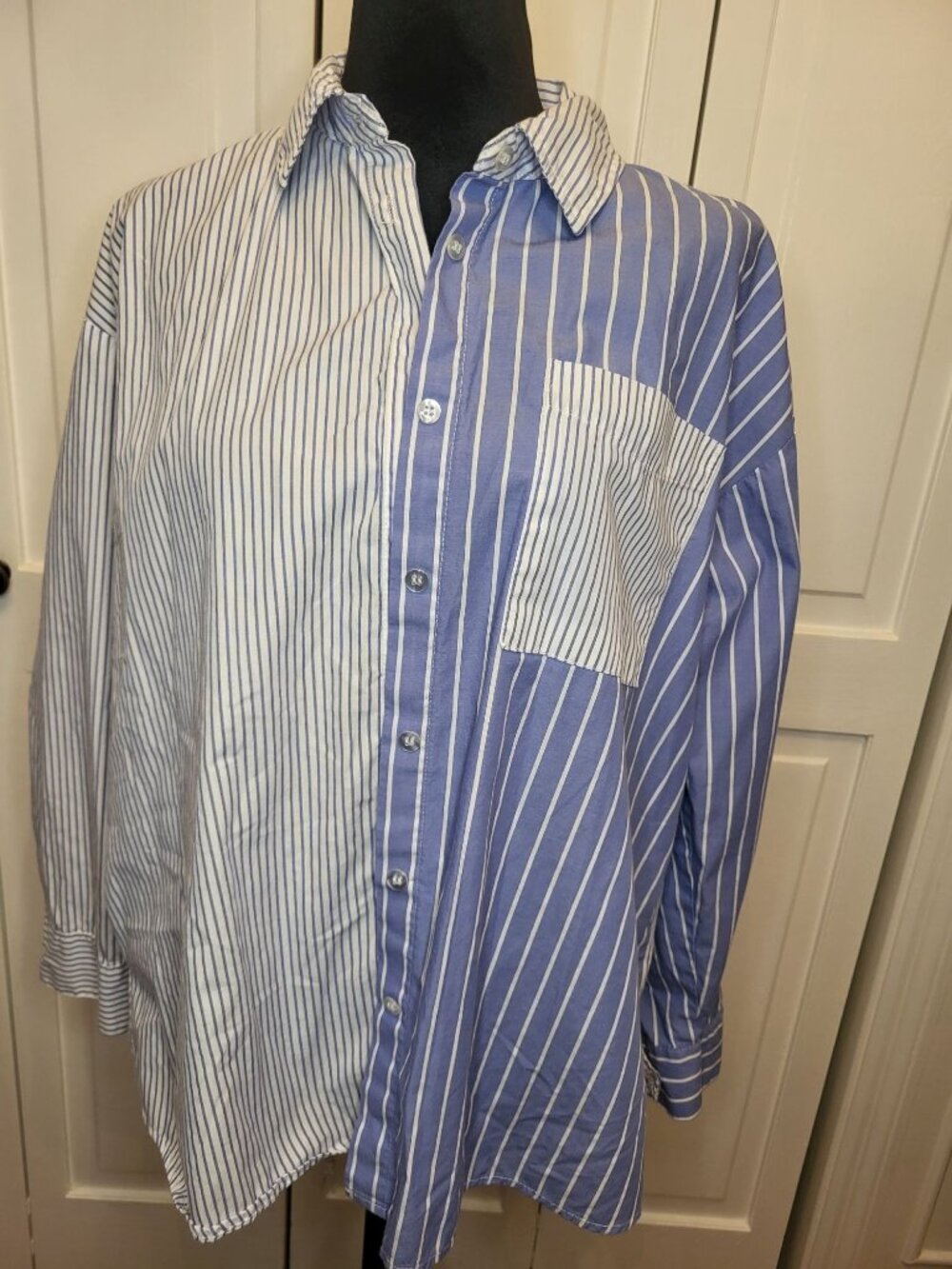 Olive & Oak French Blue White Contrast Stripe Button up Pocket M Coastal Preppy